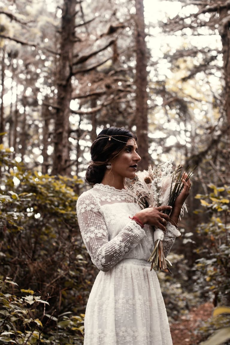 Cedar & Rose artist lining a bride's lips before the ceremony