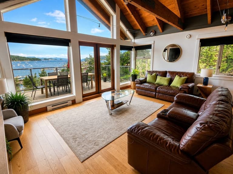 Mariner's Loft Salt Spring Island